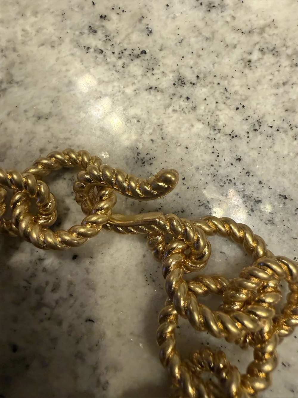 NWT Tory Burch Twisted Rope-Link Gold Chunky Logo Medallion Bracelet Chain